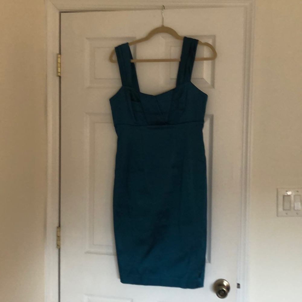 beautiful blue cocktail dress